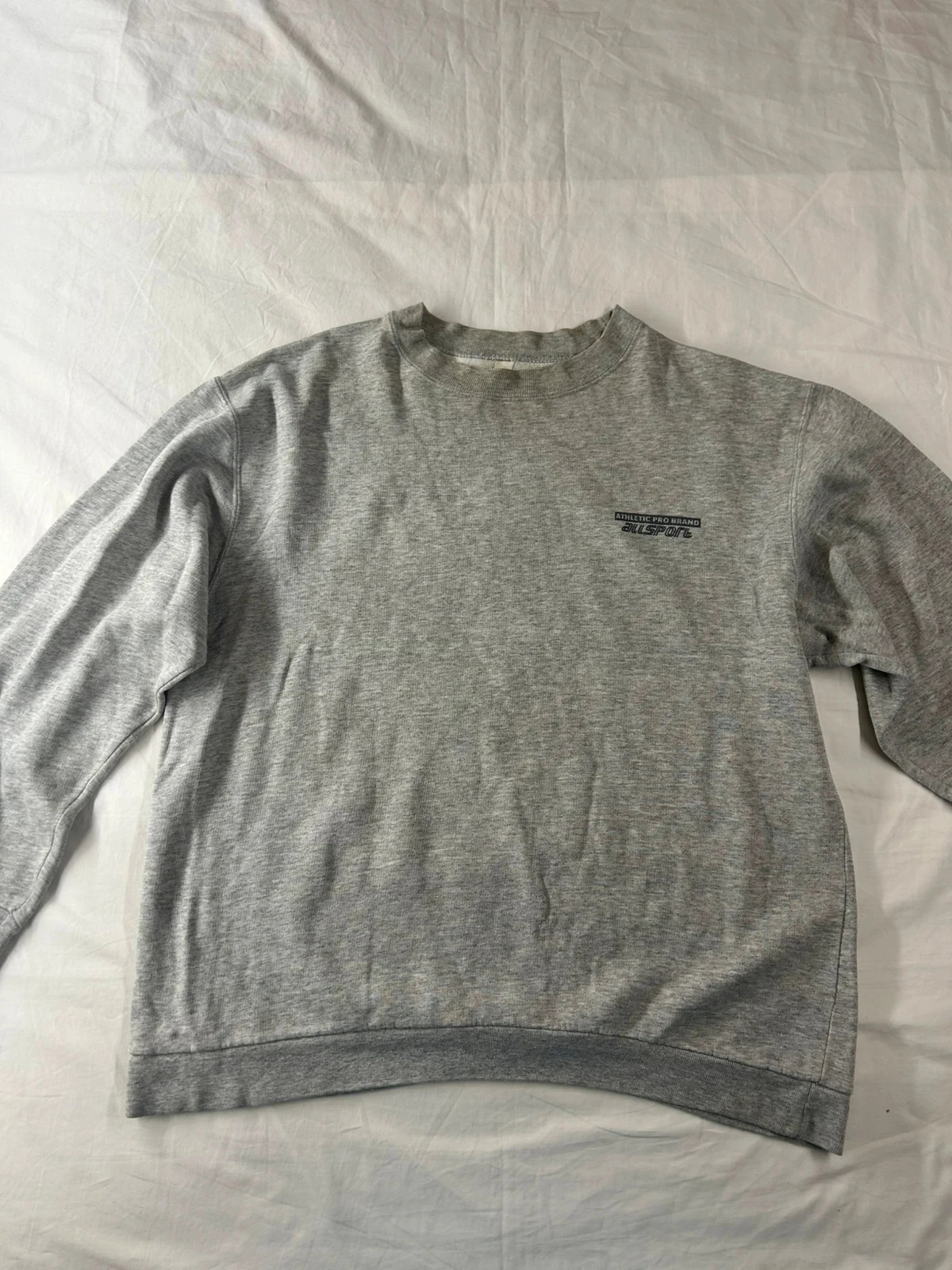 Pull à ras de cou gris